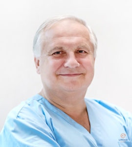 Akių ligų gydytojas mikrochirurgas Jūratis Žukauskas, atliekantis akių operacijas Vilniaus Liremos akių klinikoje